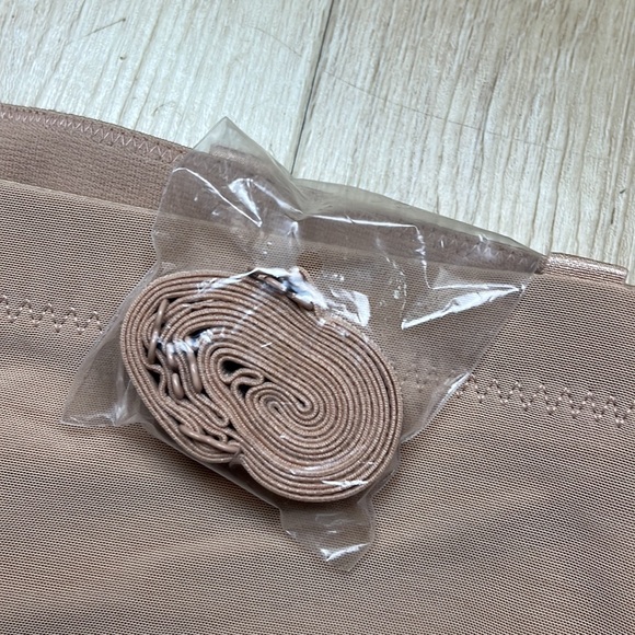 NEW! HONEYLOVE SuperPower Shorts, SIZE LARGE SAND 1003 - Picture 7 of 8